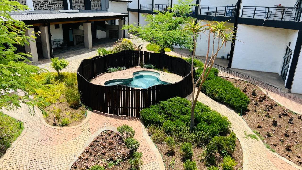 City Living Apartment 119 - Washer, 4K Tv, Fast Wifi, & Sunny Balcony Johannesburg Kültér fotó
