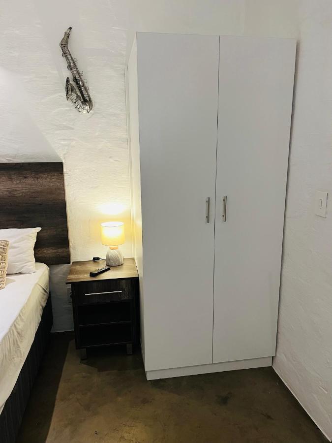 City Living Apartment 119 - Washer, 4K Tv, Fast Wifi, & Sunny Balcony Johannesburg Kültér fotó