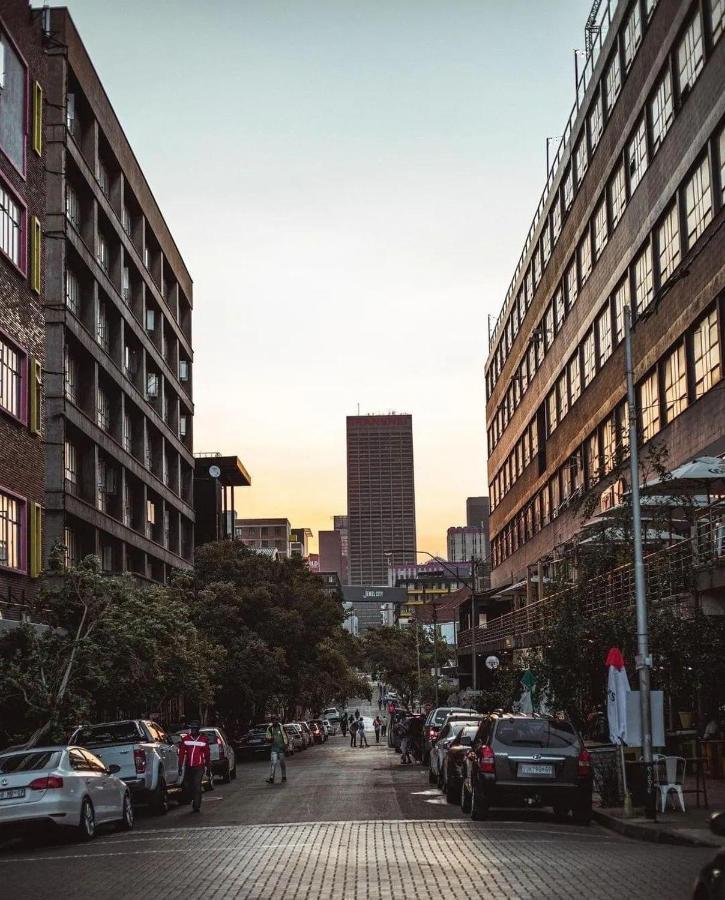 City Living Apartment 119 - Washer, 4K Tv, Fast Wifi, & Sunny Balcony Johannesburg Kültér fotó
